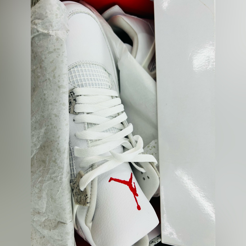 Jordan 4 White Oreo